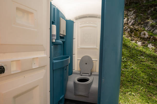 Best Portable toilet rental cost  in Black Hammock, FL