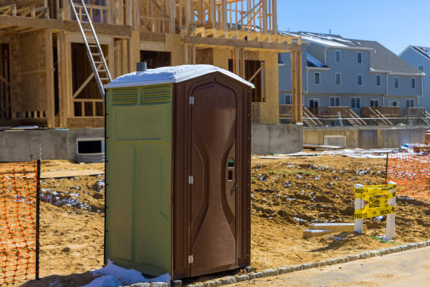 Best Luxury portable toilet rental  in Black Hammock, FL