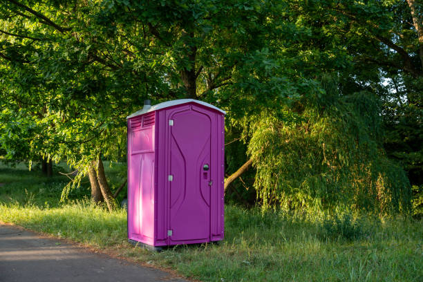 Portable Toilet Options We Offer in Black Hammock, FL